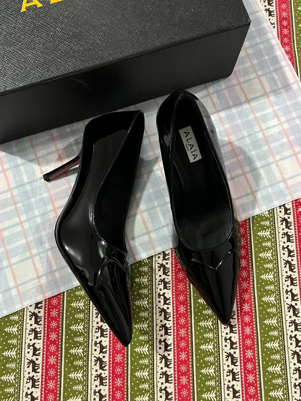 Alaïa Le Cœur Black Patent Leather Pointed-Toe High Heels